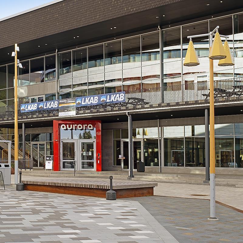Kiruna - nytt torg med nya trästolpar