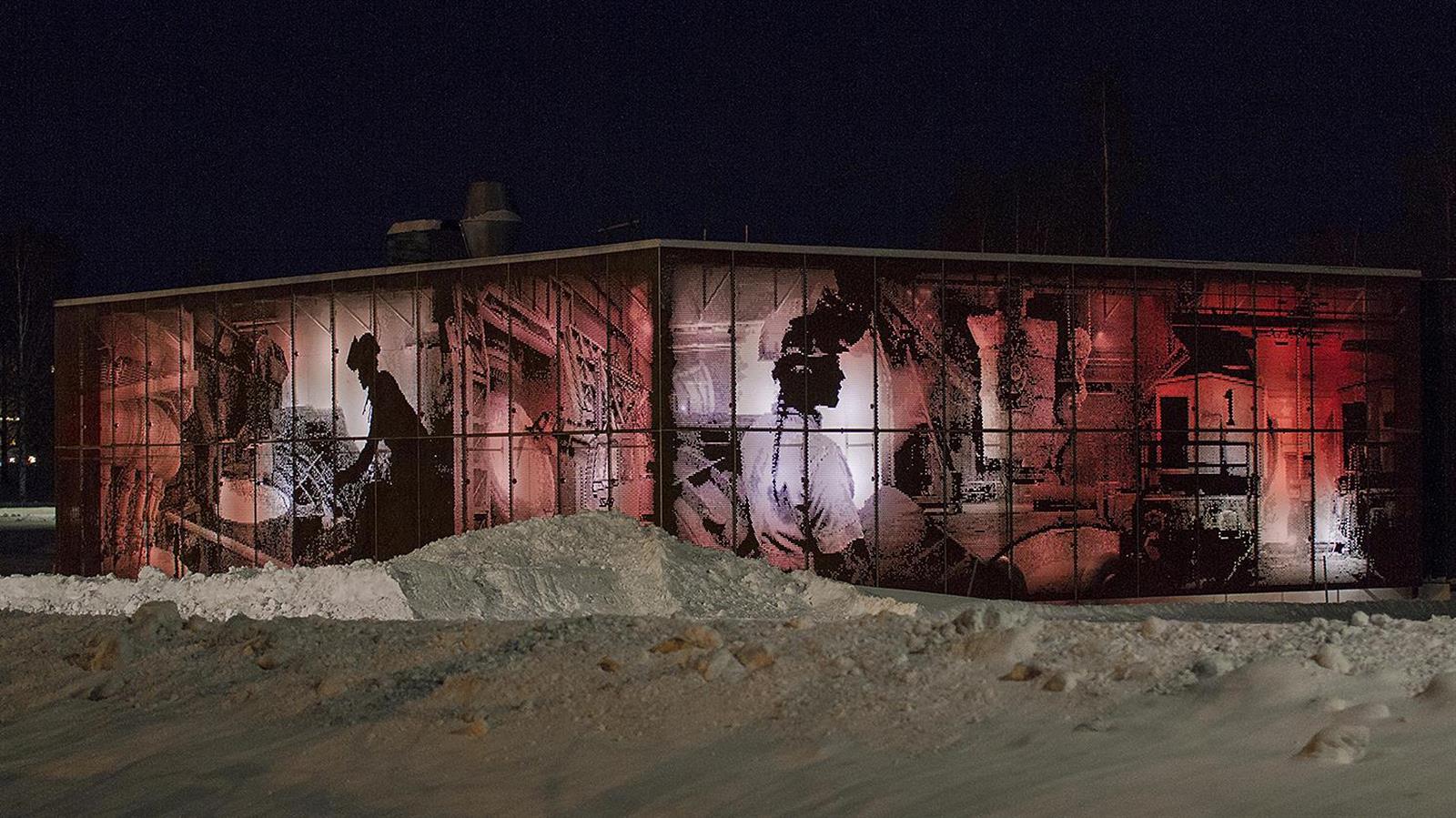 Pumpstation P40 Hyttan med inspirerad fasadbelysning